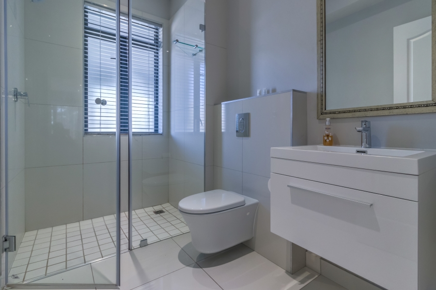 2 Bedroom Property for Sale in Paardevlei Western Cape